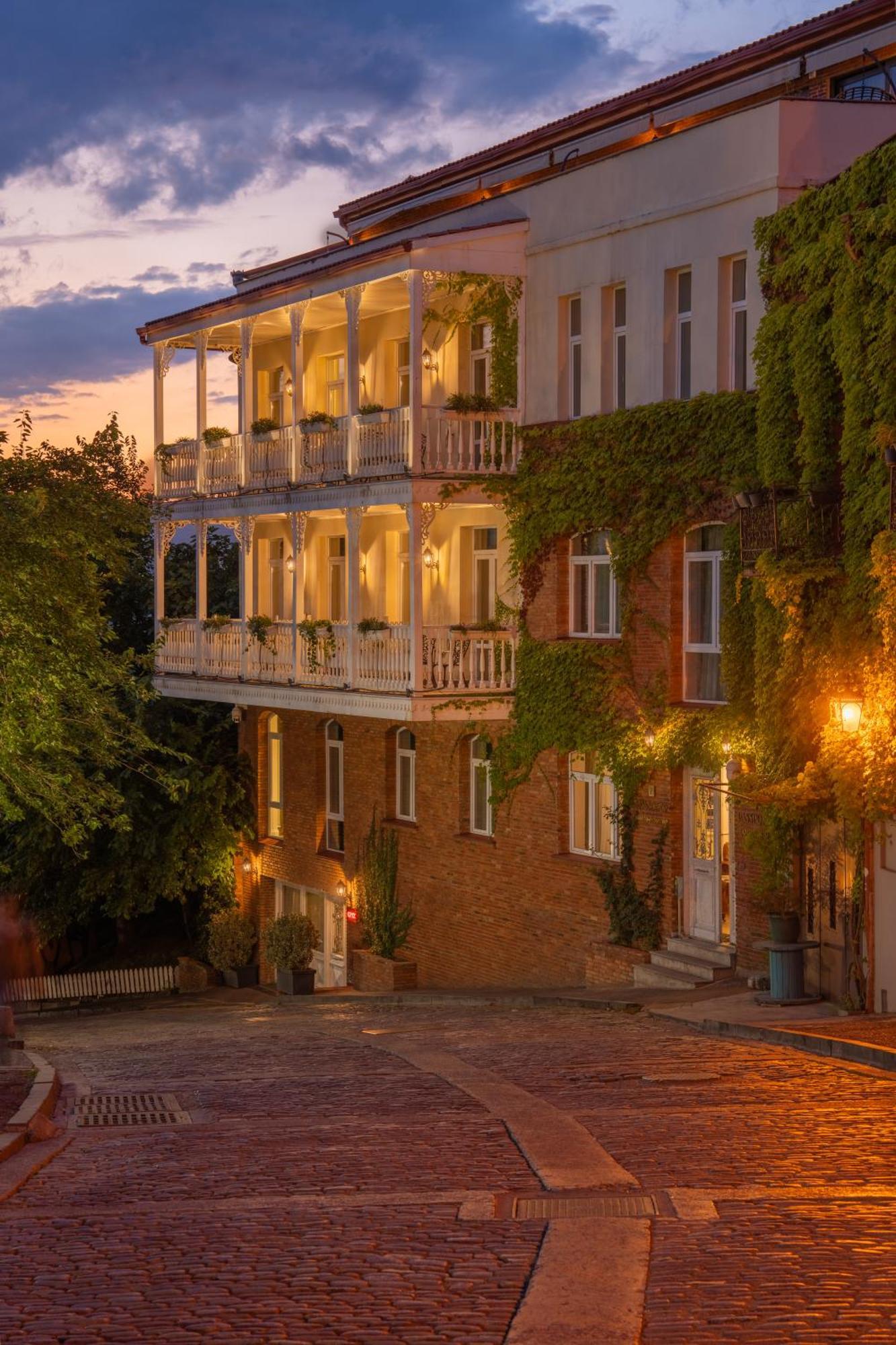 Hotel Passport Tbilisi Zewnętrze zdjęcie